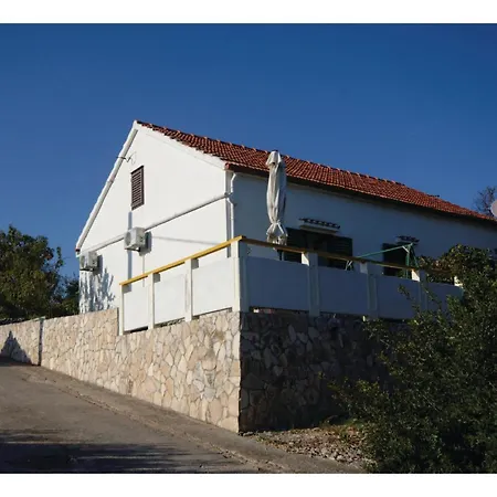 Ferienhaus Strandhaus Mit 2 Schlafzimmern In
