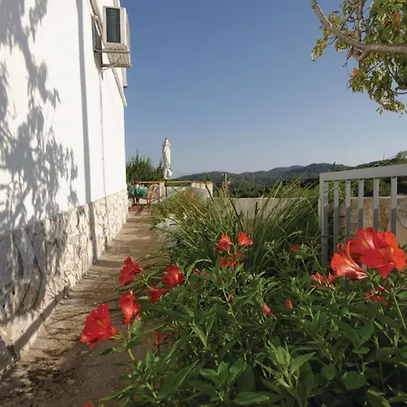 Strandhaus Mit 2 Schlafzimmern In Ferienhaus Zaglav